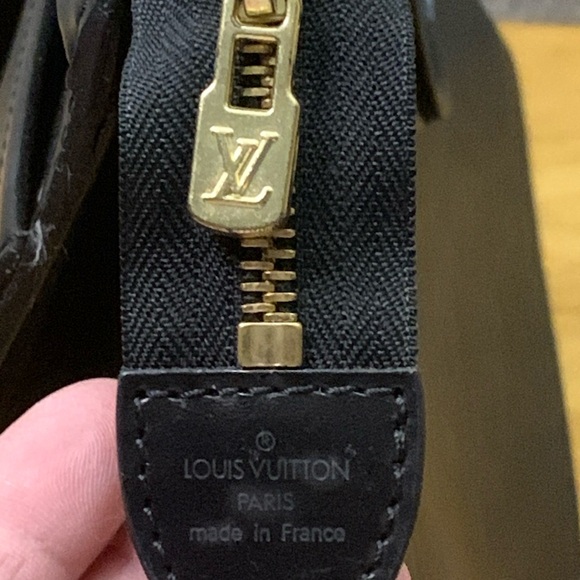 Louis Vuitton Riveria Epi Leather Black Structured Business Handle Bag - FLAWS - Picture 6 of 15